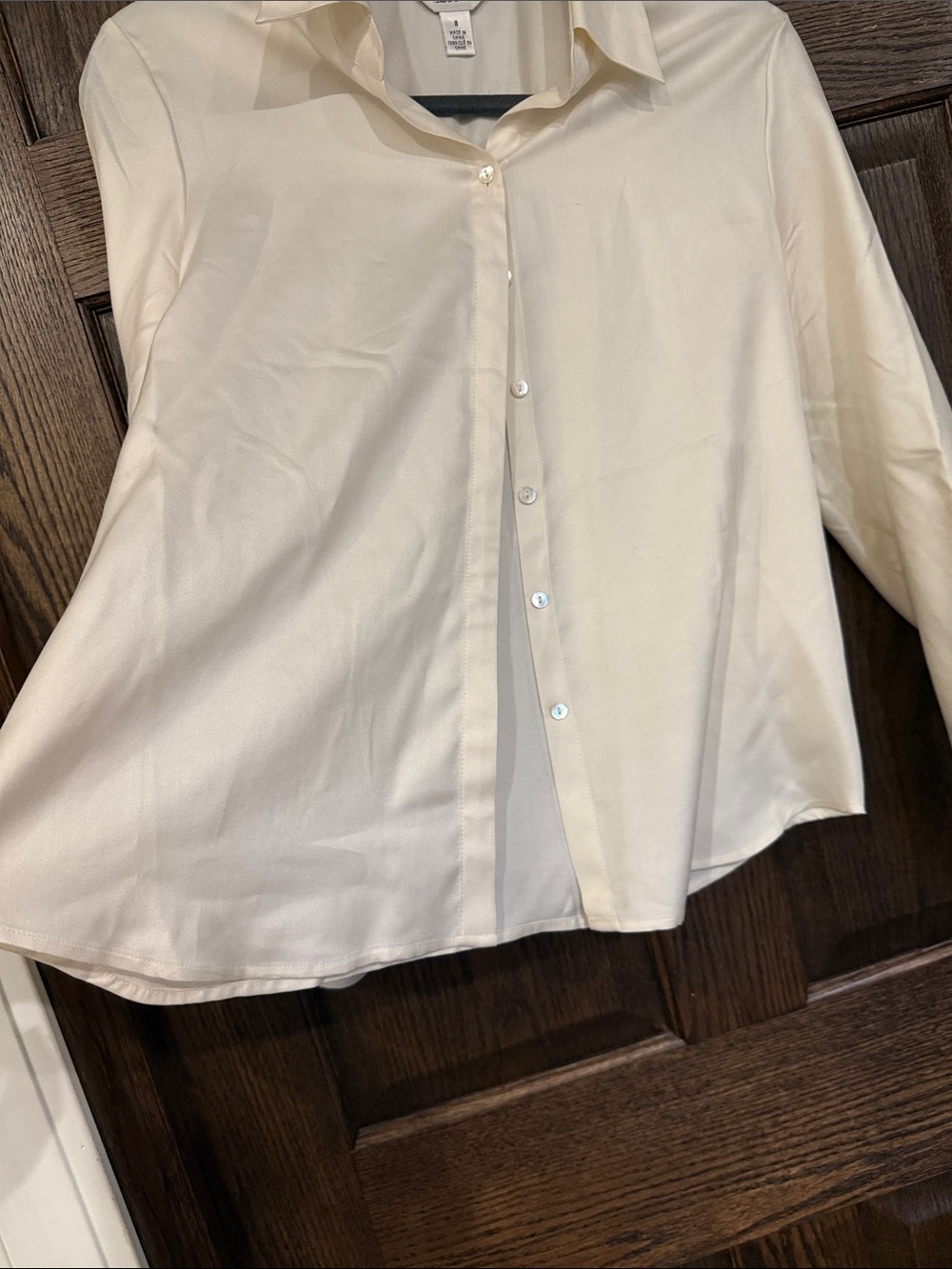 Talbots Classic Cream 100% Silk Button-Front Women's Blouse Size 8P - Picture 6 of 9